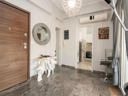 Apartment Athen von unserem Haus aus- wenige Schritte von der Akropolis entfernt by Interhome