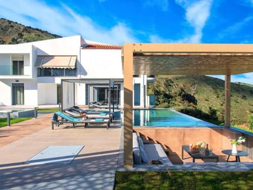 Holiday Home in Georgioupoli mit Privatem Pool by Interhome