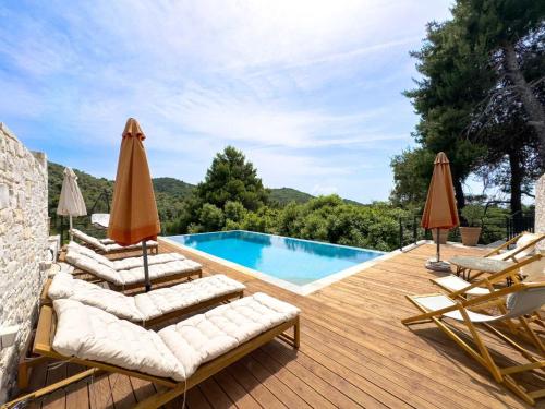 Holiday Home Villen mit privaten Pools und Meerblick Skiathos by Interhome