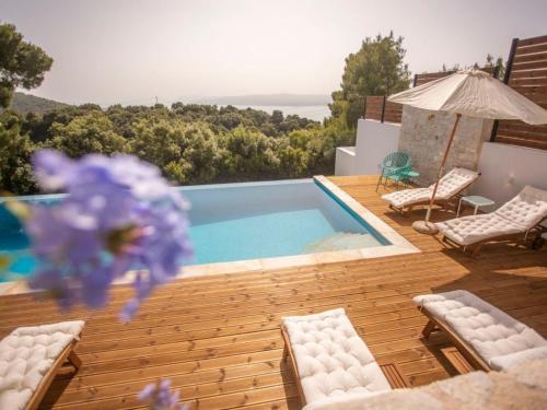 Holiday Home Villen mit privaten Pools und Meerblick Skiathos by Interhome