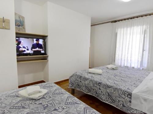 Apartment in Murine mit Großer Terrasse by Interhome