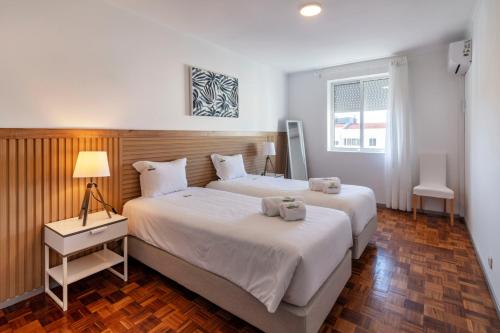 Priolo’s Nest - Sunlit Retreat with Free Parking