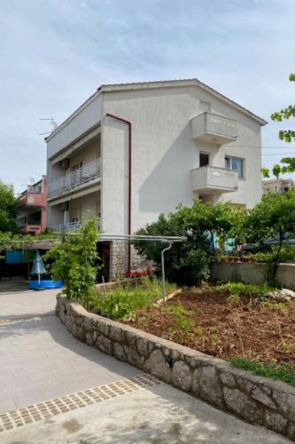 Apartment Wohnung Ruhige Lage Drago by Interhome