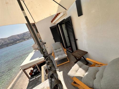 Apartment Baska Fiorino Wohnung by Interhome