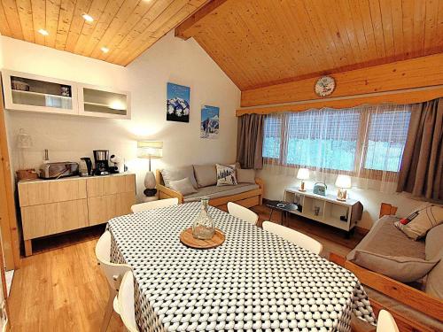 Charmant appartement 2 pièces à Méribel, 4 pers, proche des pistes - FR-1-411-1012