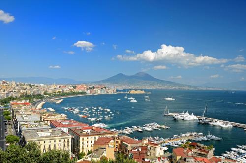 Varriale Apartaments 2,0 free parking for small cars only