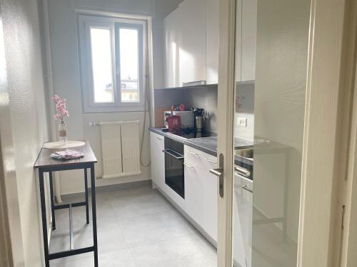 Cozy studio close to city center and train station