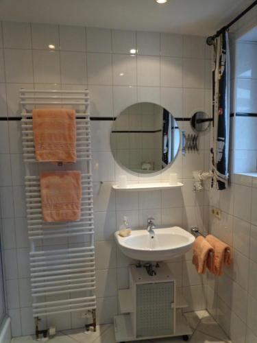 Koupelna v ubytování Haus Utspann