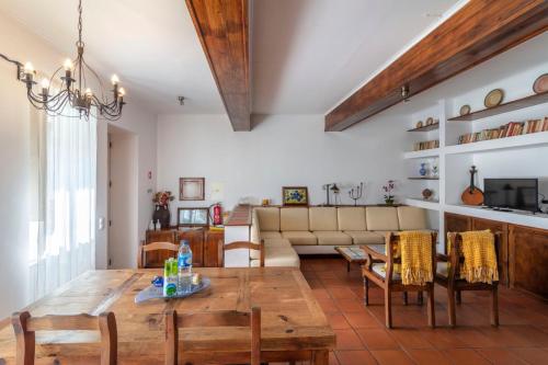 Charm House - City Center Oasis w/ Private Garden