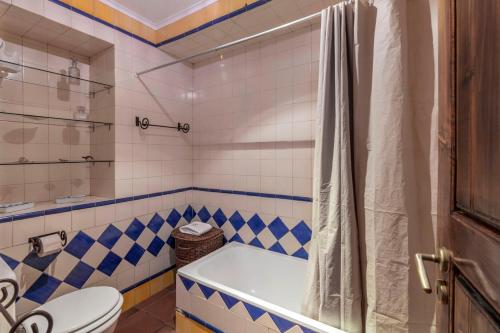 Charm House - City Center Oasis w/ Private Garden