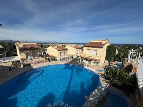 Beachnear terraced house with wonderful sea-views