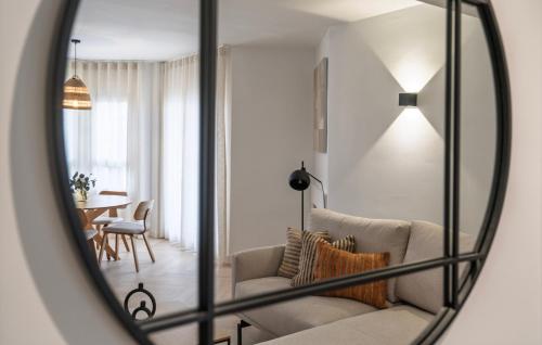 Elegant Penthouse with Private Rooftop Sun Deck in Los Naranjos, Marbella