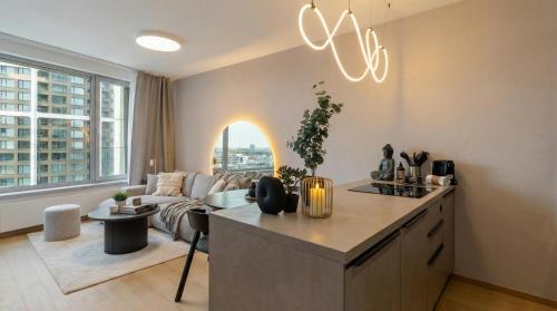 Sky Park Luxury Apartment with Stunning Views