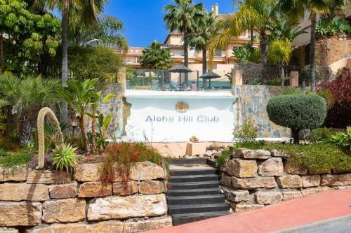 Charming Apt in Aloha Hill Club with Pools & Spa