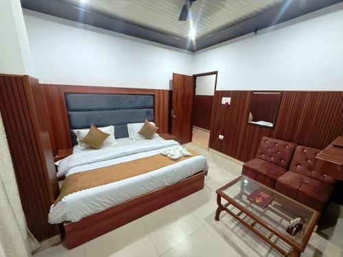 Gallery image of The Hotel Moon in Pāonta Sāhib