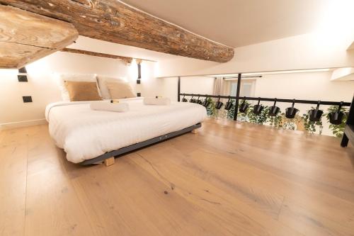 Charmant Duplex Vieux Nice, proche mer, WiFi, Clim