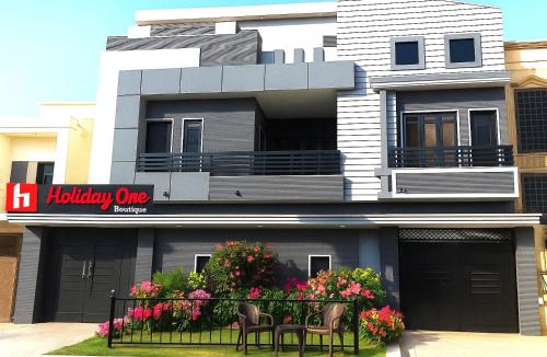 Holiday One Hotel & Suites