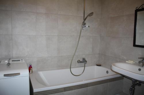 Kúpeľňa v ubytovaní Apartament Kolberga w Sopocie