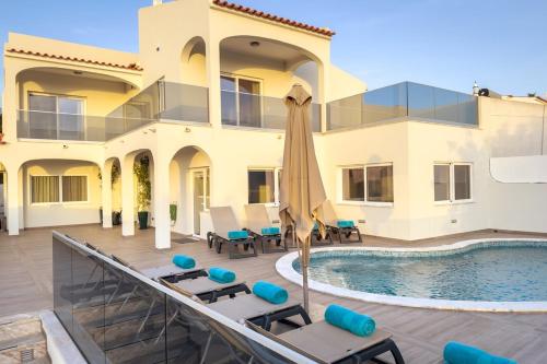 Villa Nova En-suite luxury, private pool, sea view