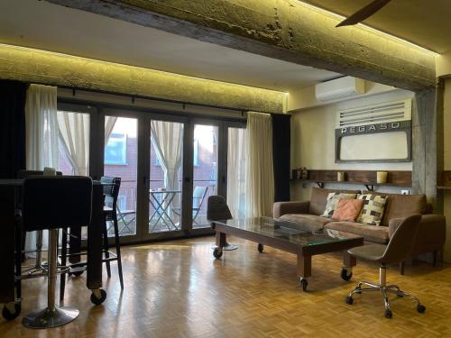 Diseño industrial en zona empresarial Bernabeu