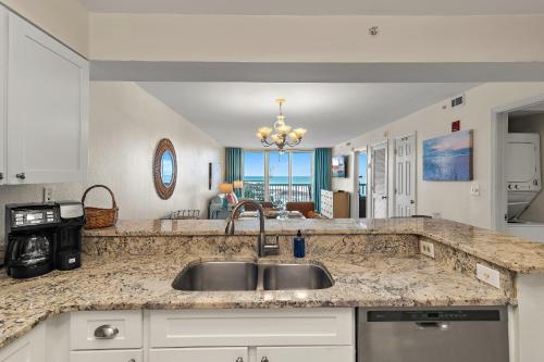 2 Bedroom Newly Remodeled Beachfront Condo, Destin photo 19