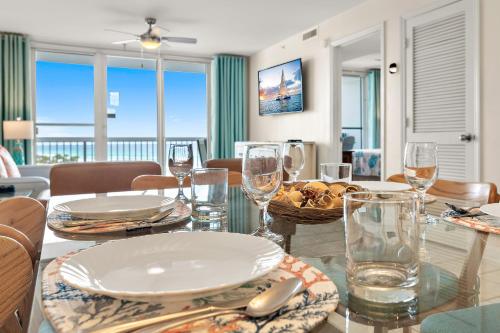2 Bedroom Newly Remodeled Beachfront Condo, Destin photo 17