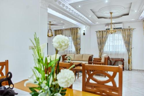 Zona d'estar a MH - Upper Floor Apart