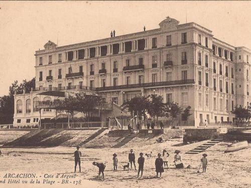 Arcachon Centre: T2 à 20m de la plage avec parking