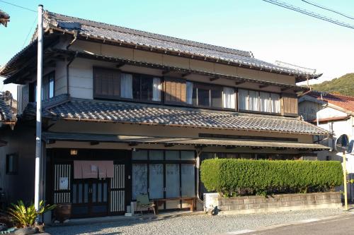 Gallery image of Lacomaゲストハウスー海と星空にとけこむ癒しの宿 in Esumi