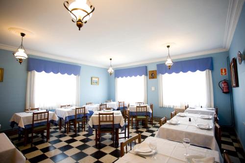 Restoran atau tempat lain untuk makan di Hostal La Casilla