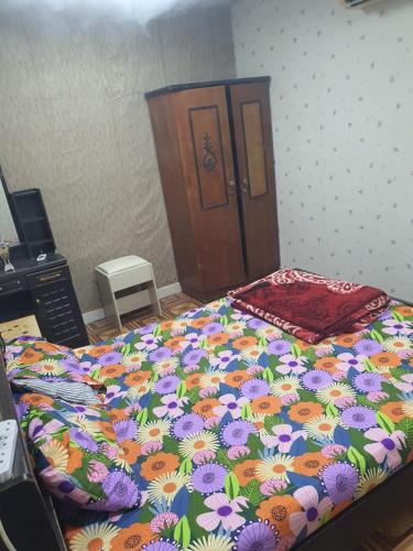 Furnished Bedroom in Villa with Shared Bathroom