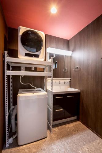 J-BASE LITTLE VEGAS Imasazato-Garage included-3-bedroom, sleeps 8-With an elevator