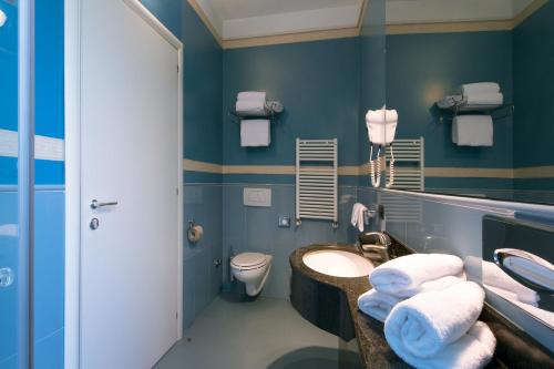 Koupelna v ubytování CDH Hotel La Spezia