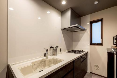 J-BASE BRICKS Osaka Imazato-Garage included-3-bedroom, sleeps 8-With an elevator