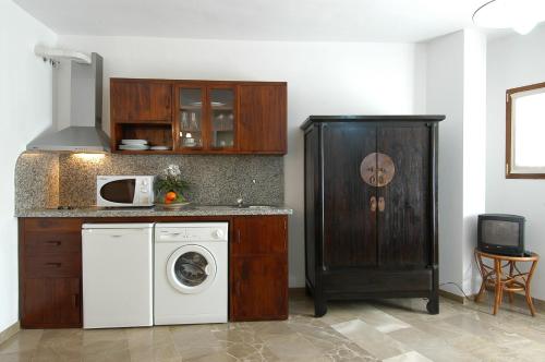 Gallery image of Apartamentos El Tranco del Mar in Almuñécar