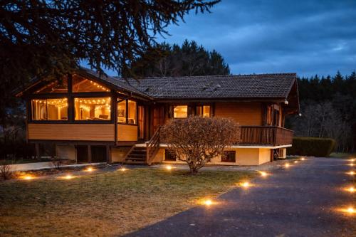 Maison Maneki Chalet Évasion 8 personnes en bord de lac