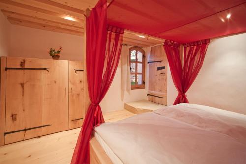 
Ein Bett oder Betten in einem Zimmer der Unterkunft Ferienwohnung Im Obstgarten
