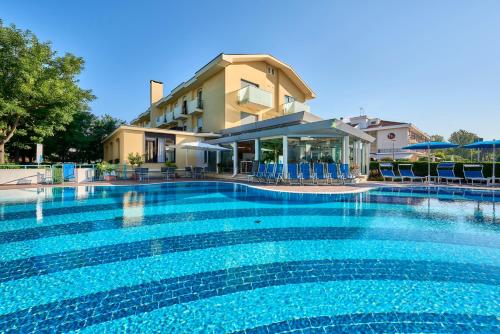 Junior Family Hotel