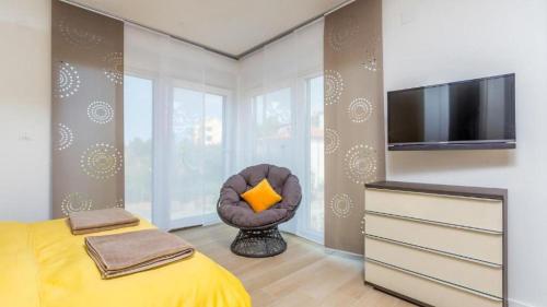 Sky & Sea Luxury Home with Whirpool&Sauna by Villas Guide