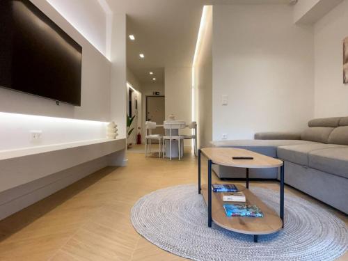 Elegant Living in Glyfada Center