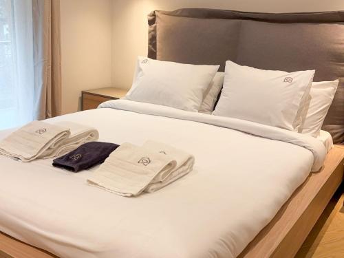 Elegant Living in Glyfada Center