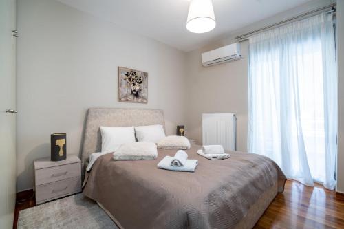 Downtown Family Apartment - Walk to Metro by ΜΡS
