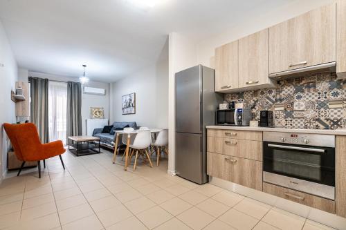 Downtown Family Apartment - Walk to Metro by ΜΡS