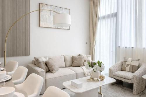 Serene 1BR Retreat W Private Pool Binghatti Royale