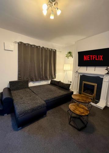 Contractor & Family Sleeps 5 Bham HS2 Parking for 3 photo 13
