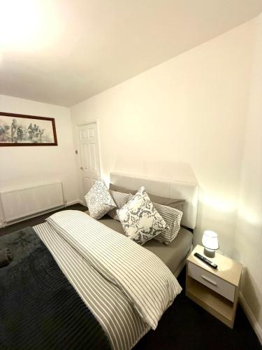 Contractor & Family Sleeps 5 Bham HS2 Parking for 3 photo 19