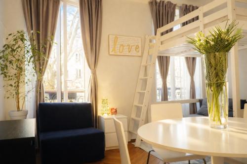 Bright Guest Suite by Place de la Bastille Marais