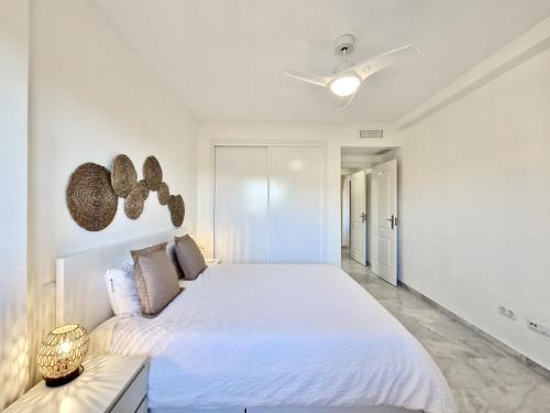 SR Reserva de Marbella M3 2BDR with sea view