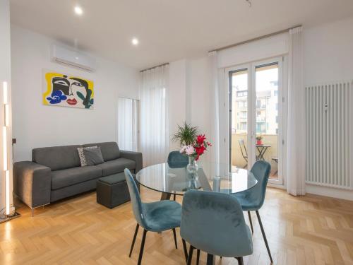 I-Host - Bright 1BR with Balcony in Milan