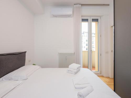 I-Host - Bright 1BR with Balcony in Milan